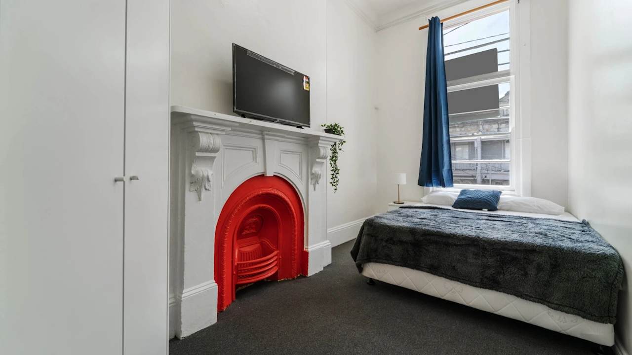 Furnished room in a share house