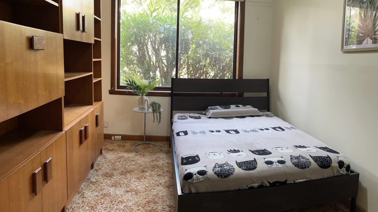 Furnished room in a share house