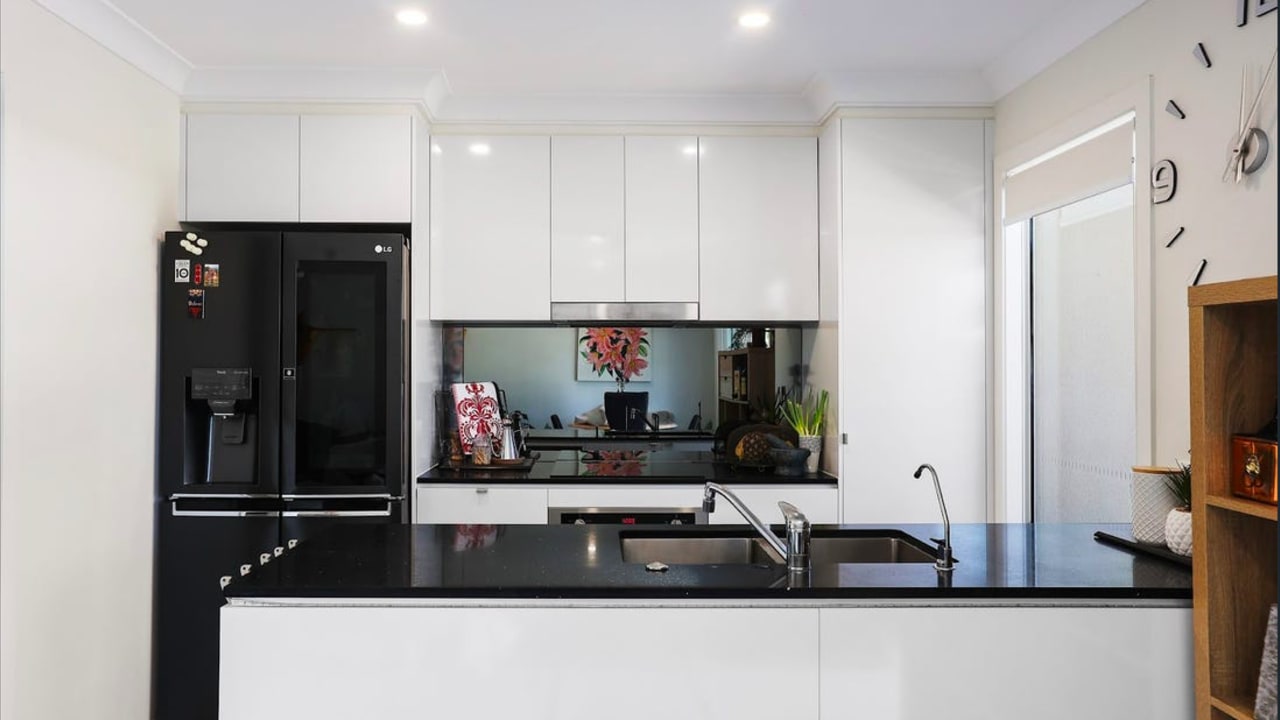 Unfurnished room in a share house