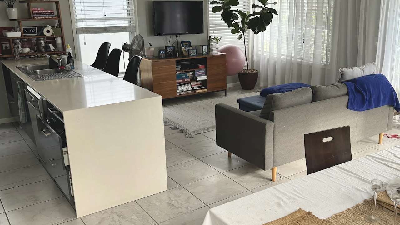 Room in a share house