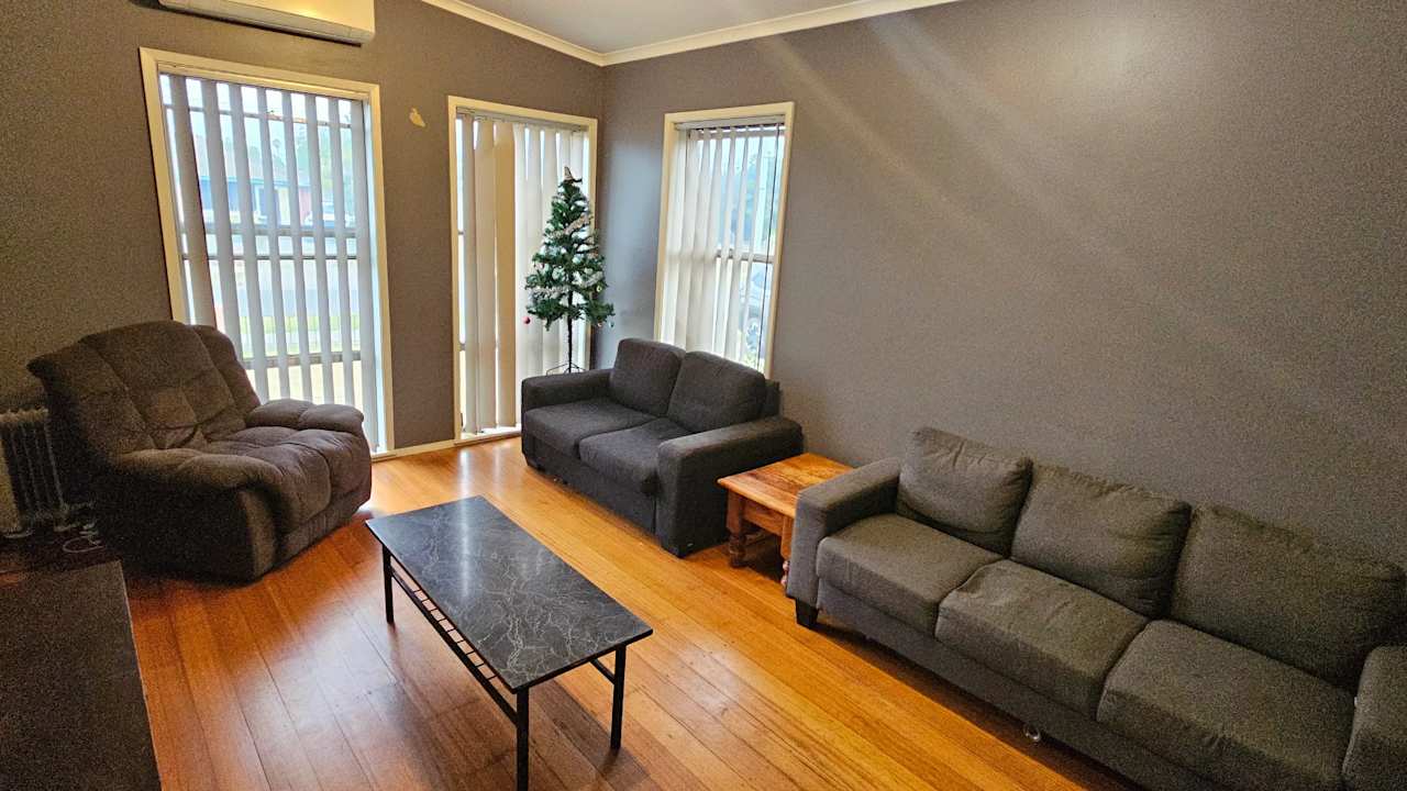 Room in a share house