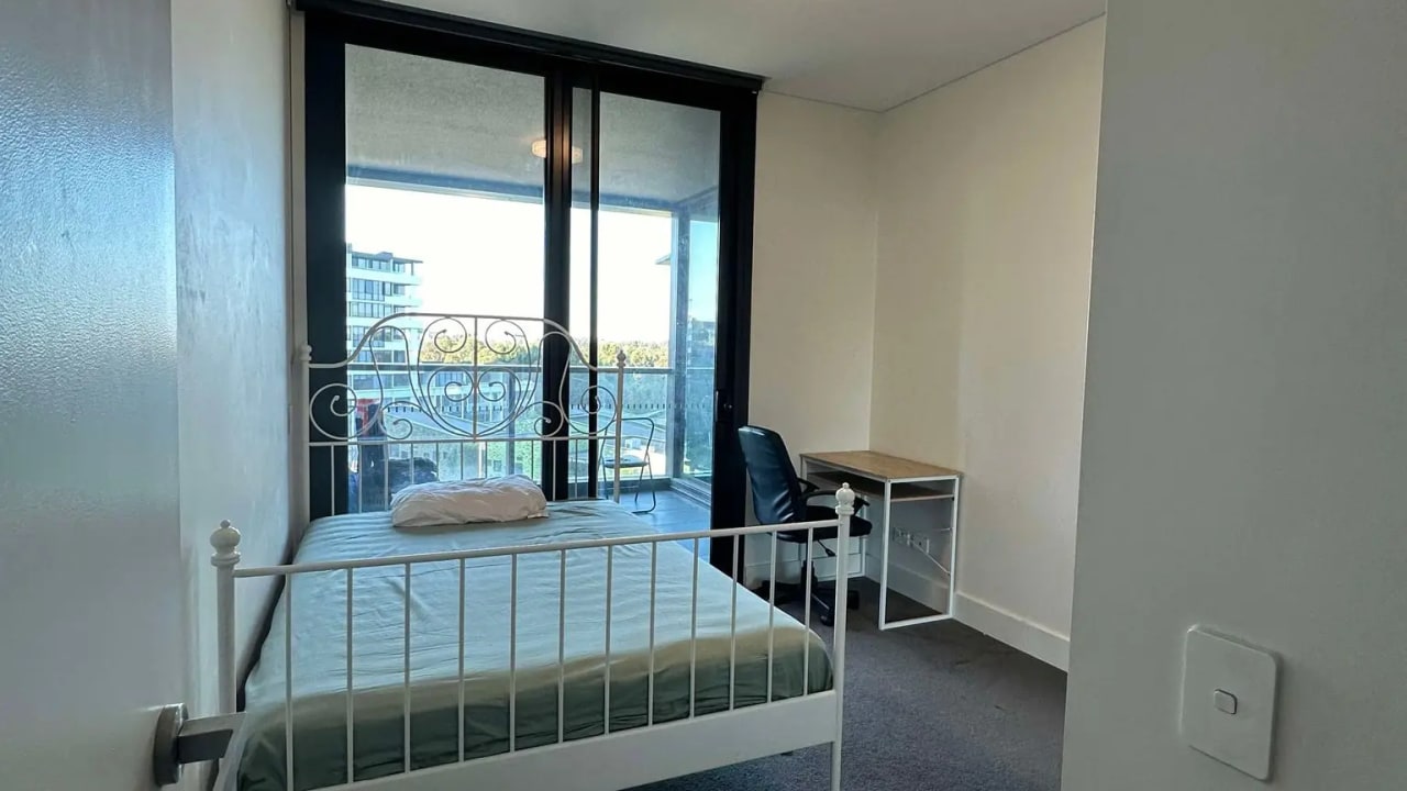 Furnished room with own bathroom