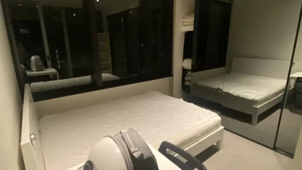 Furnished room with own bathroom