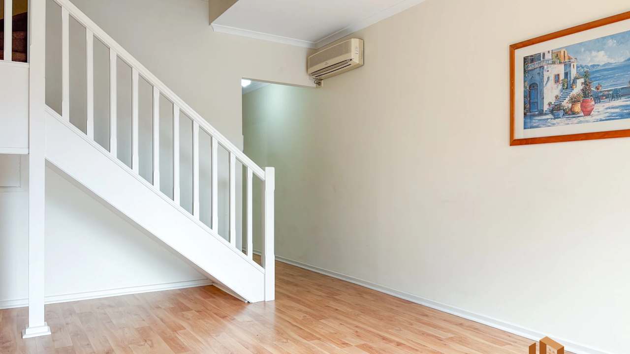 Furnished room with ensuite in a flatshare