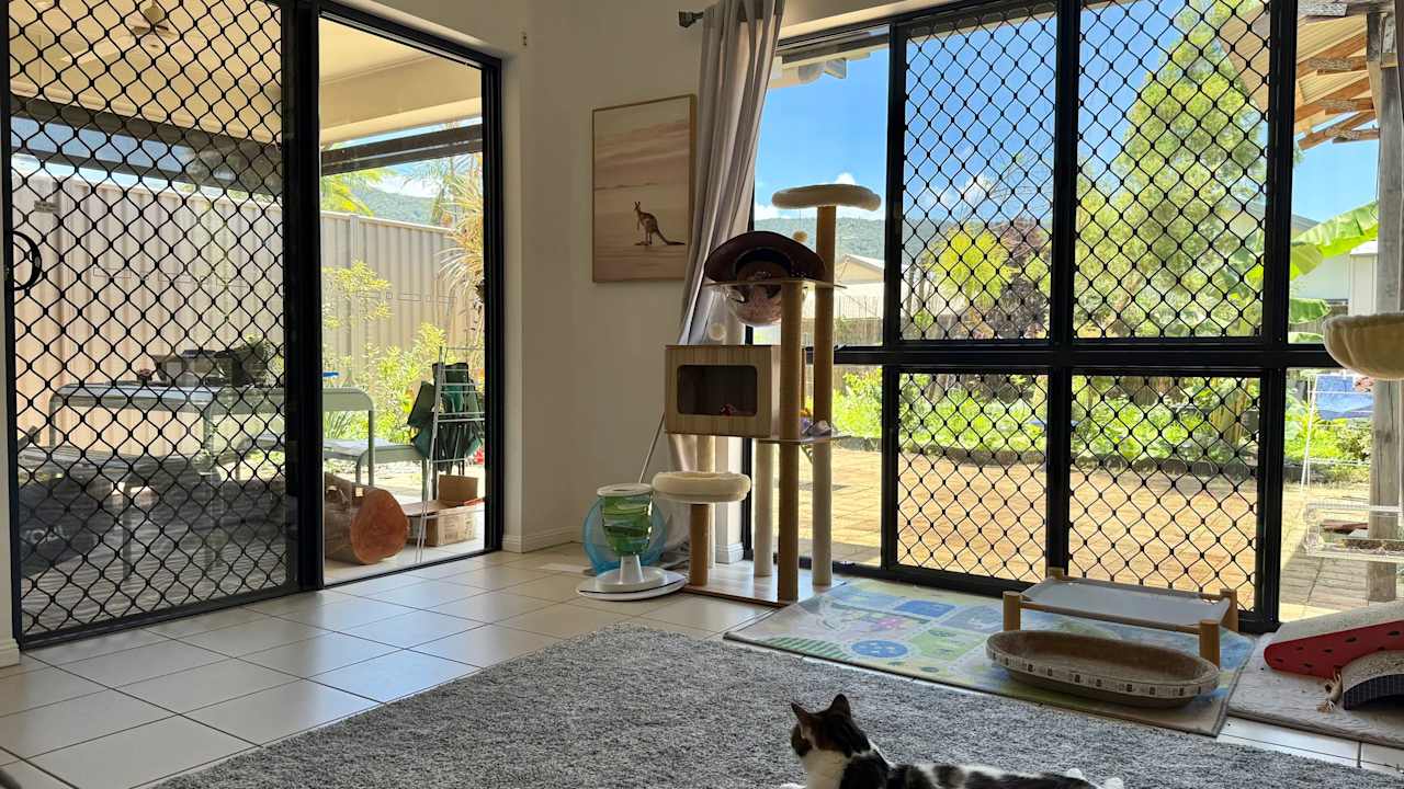 Furnished room with own bathroom