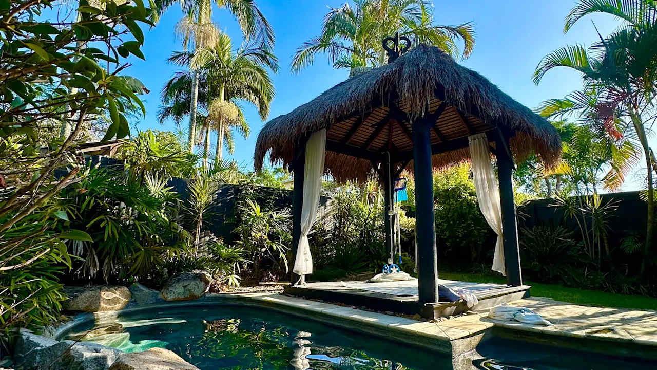 Furnished room with ensuite in a share house