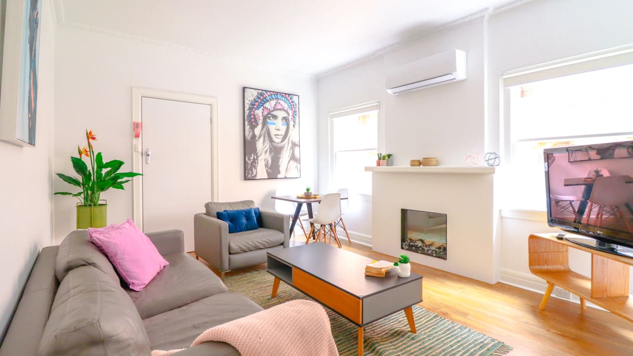 Whole property with 2 rooms for rent