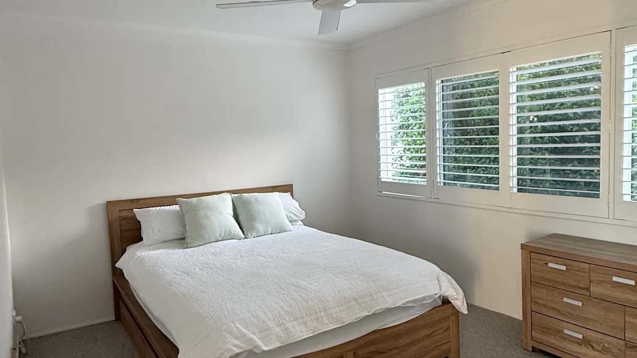 Furnished room in a share house