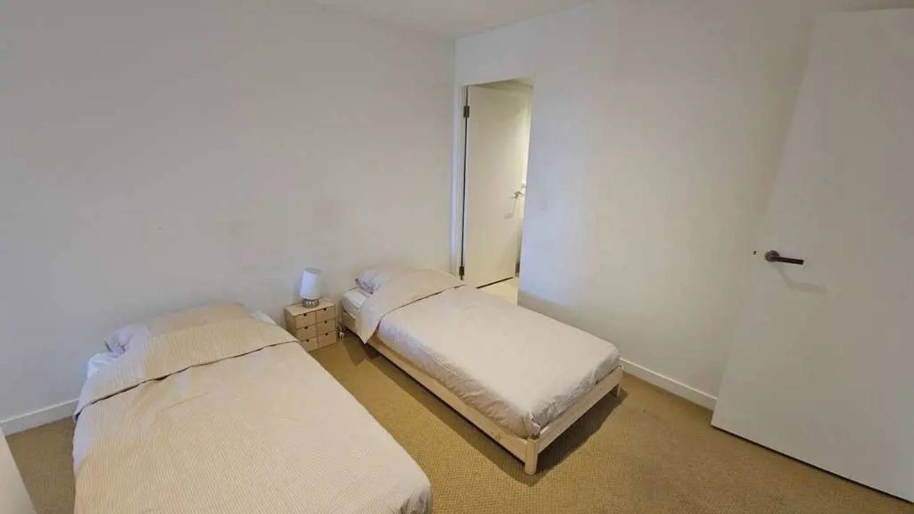 Furnished room with own bathroom