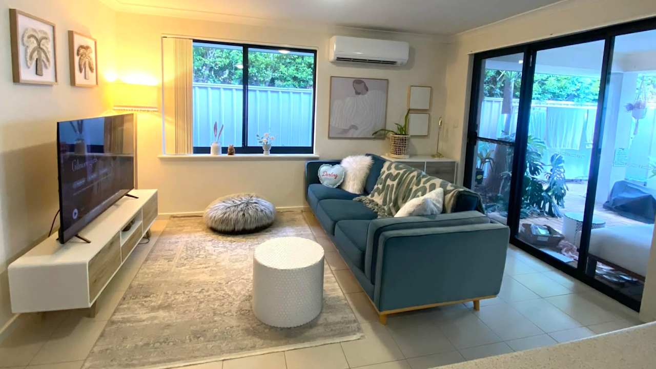 Unfurnished room in a flatshare