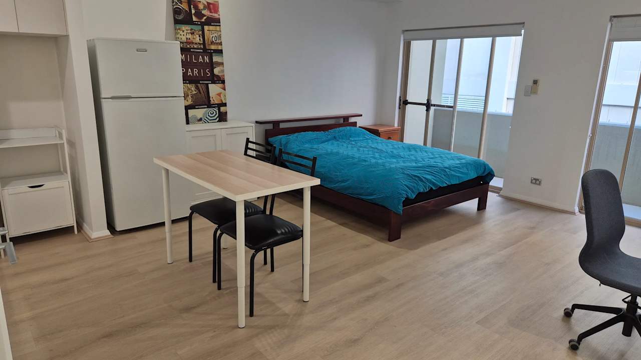 Furnished room studio flat for rent