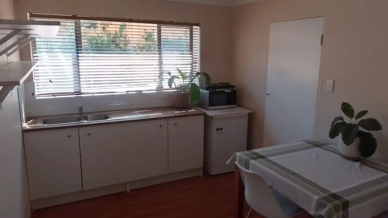 Whole property with 2 rooms for rent