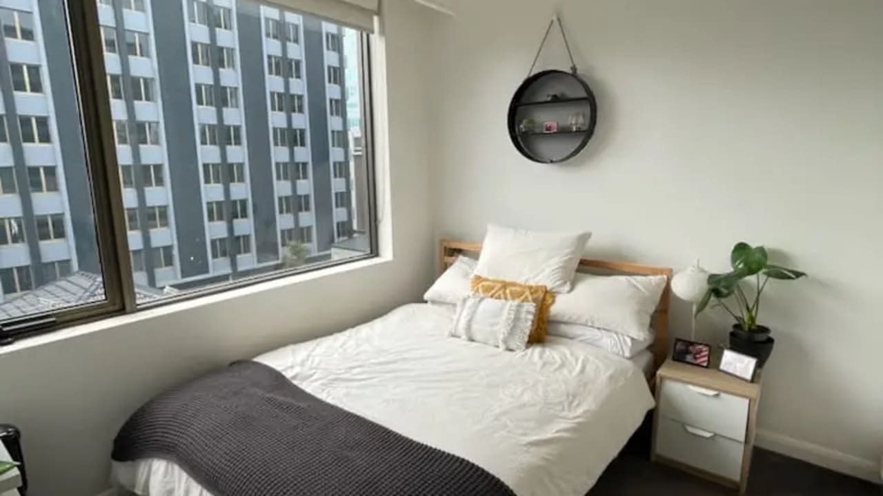 Unfurnished room in a flatshare