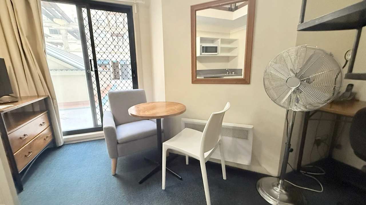 Furnished room studio flat for rent