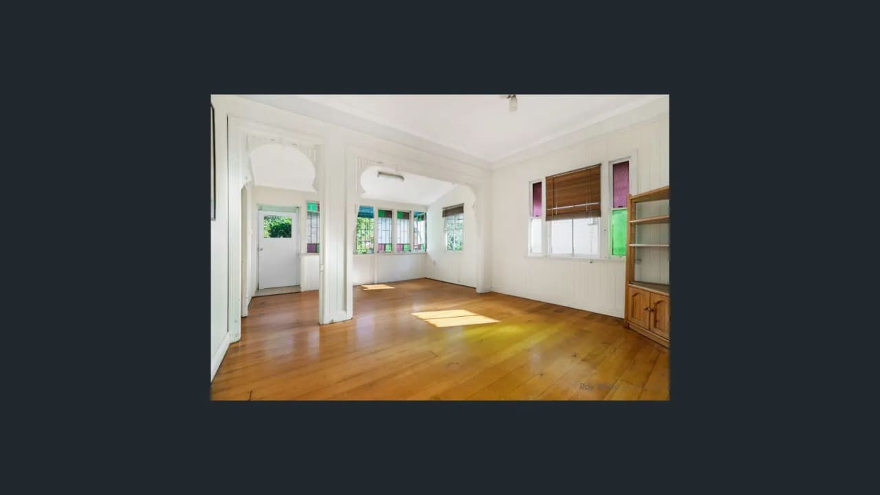 Room in a share house
