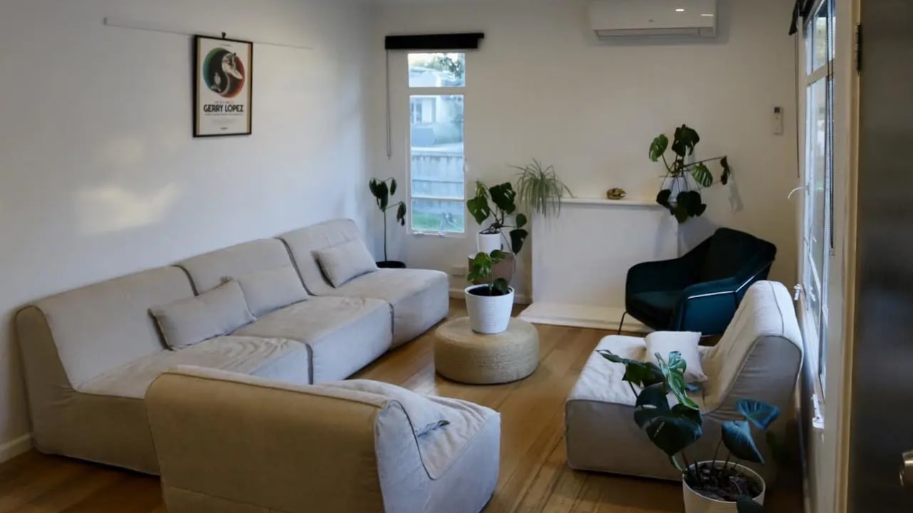 Unfurnished room in a share house