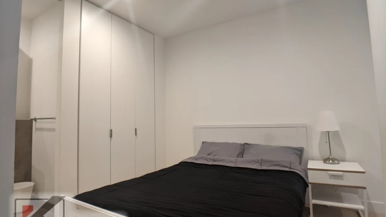 Furnished room in a flatshare