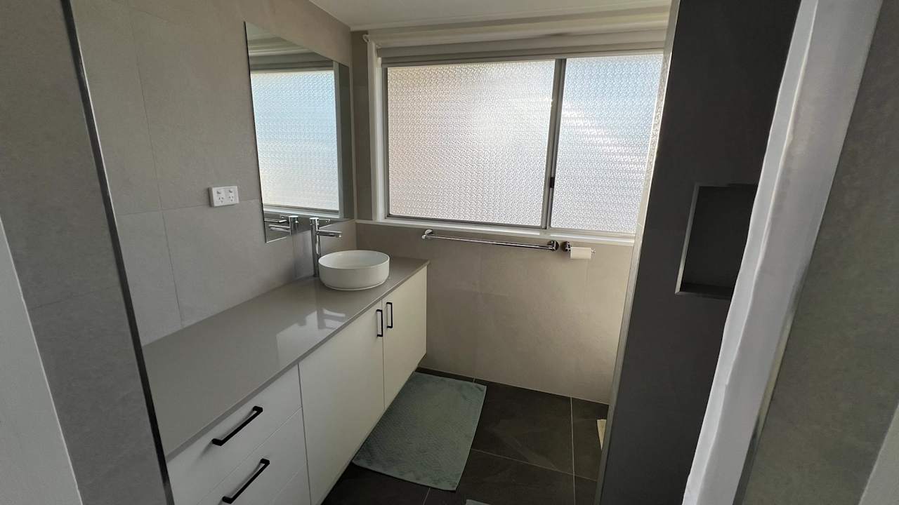 Furnished room with ensuite in a share house