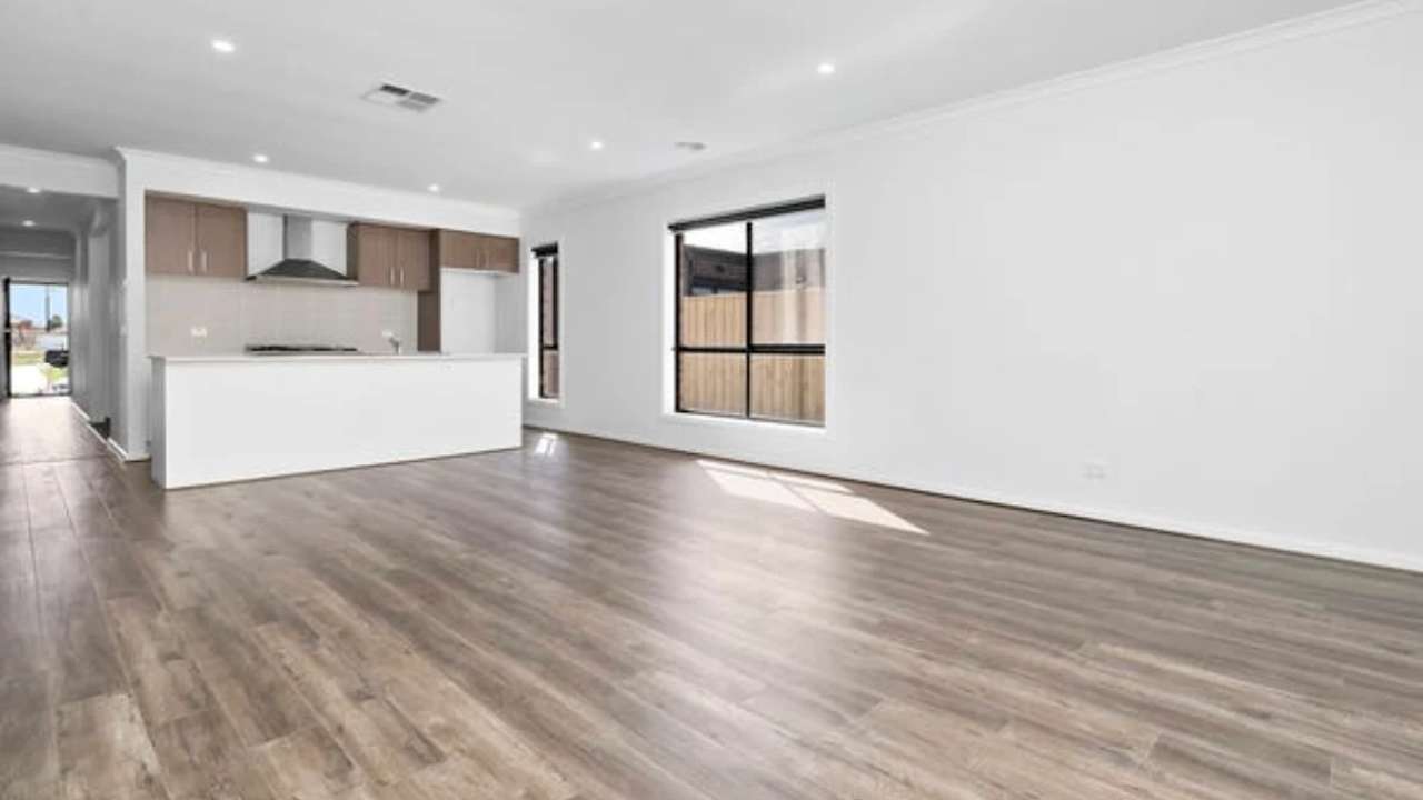Unfurnished room in a share house