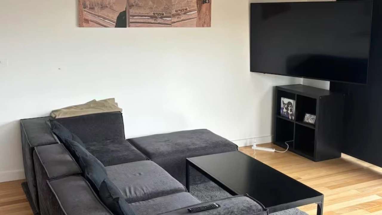 Whole property with 2 rooms for rent