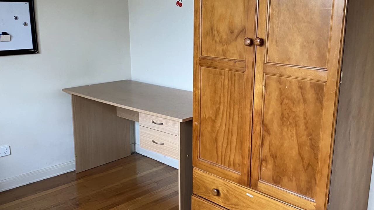 Furnished room in a share house