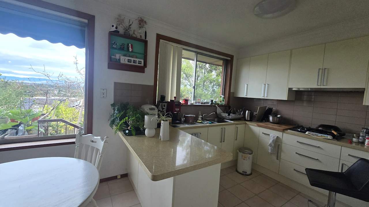 Room in a share house