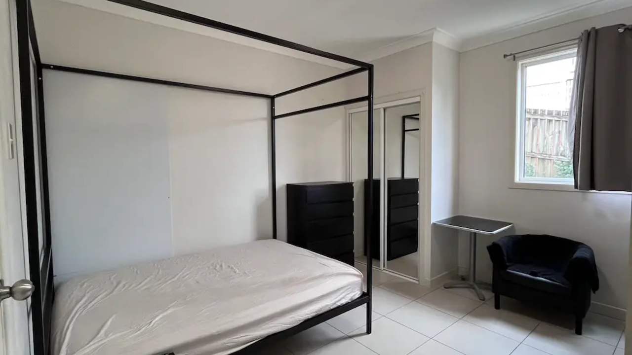 Furnished room studio flat for rent