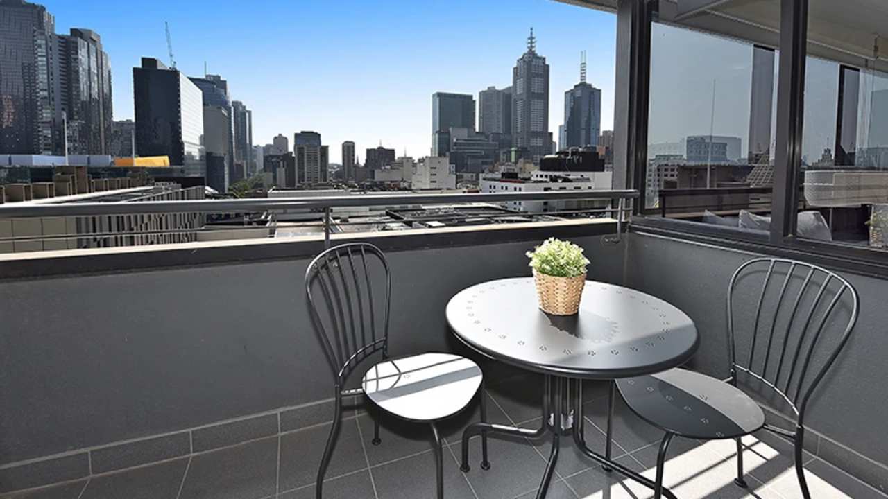 Whole property with 2 rooms for rent