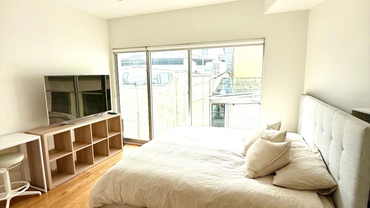 Whole property with 2 rooms for rent