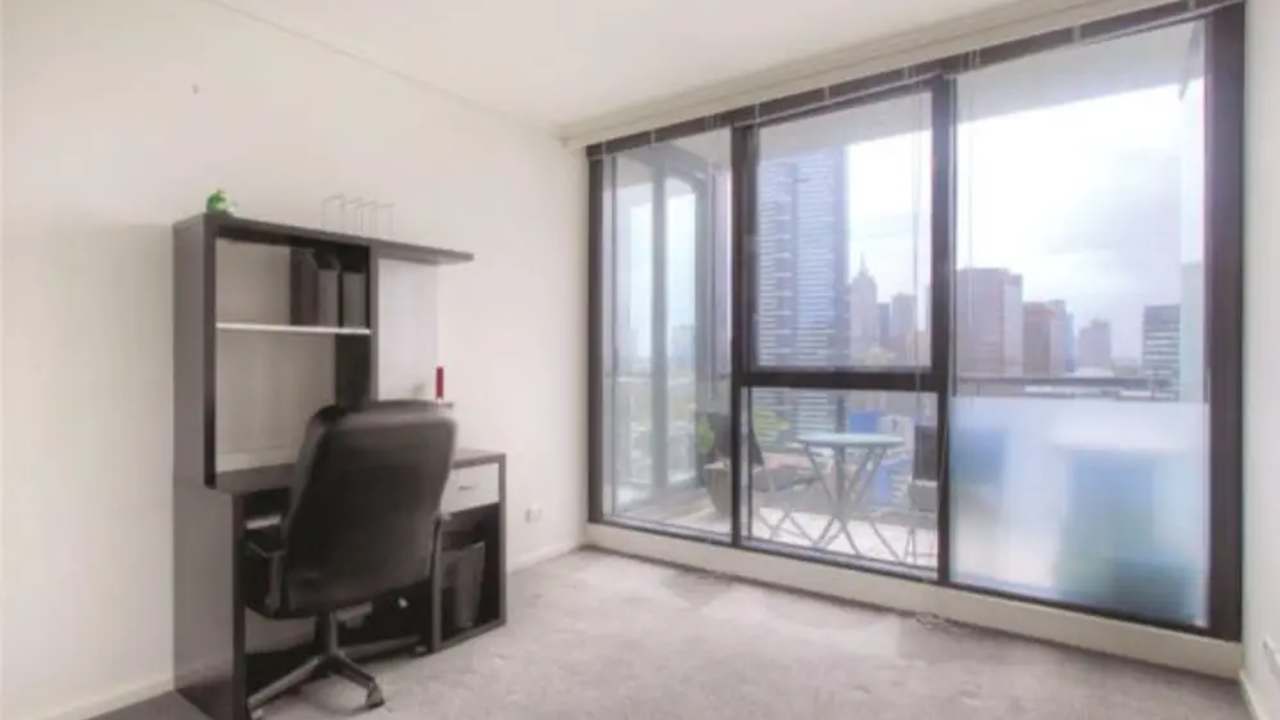 Unfurnished room with own bathroom