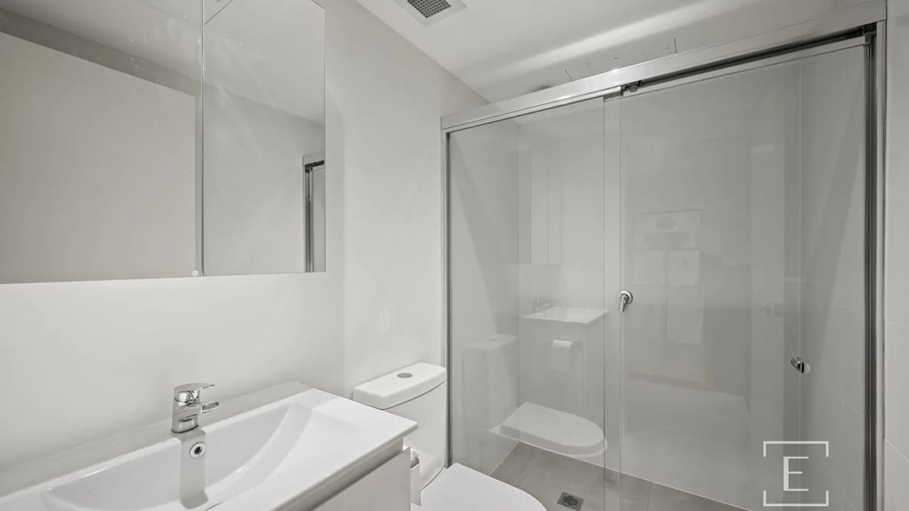 Furnished room studio flat for rent