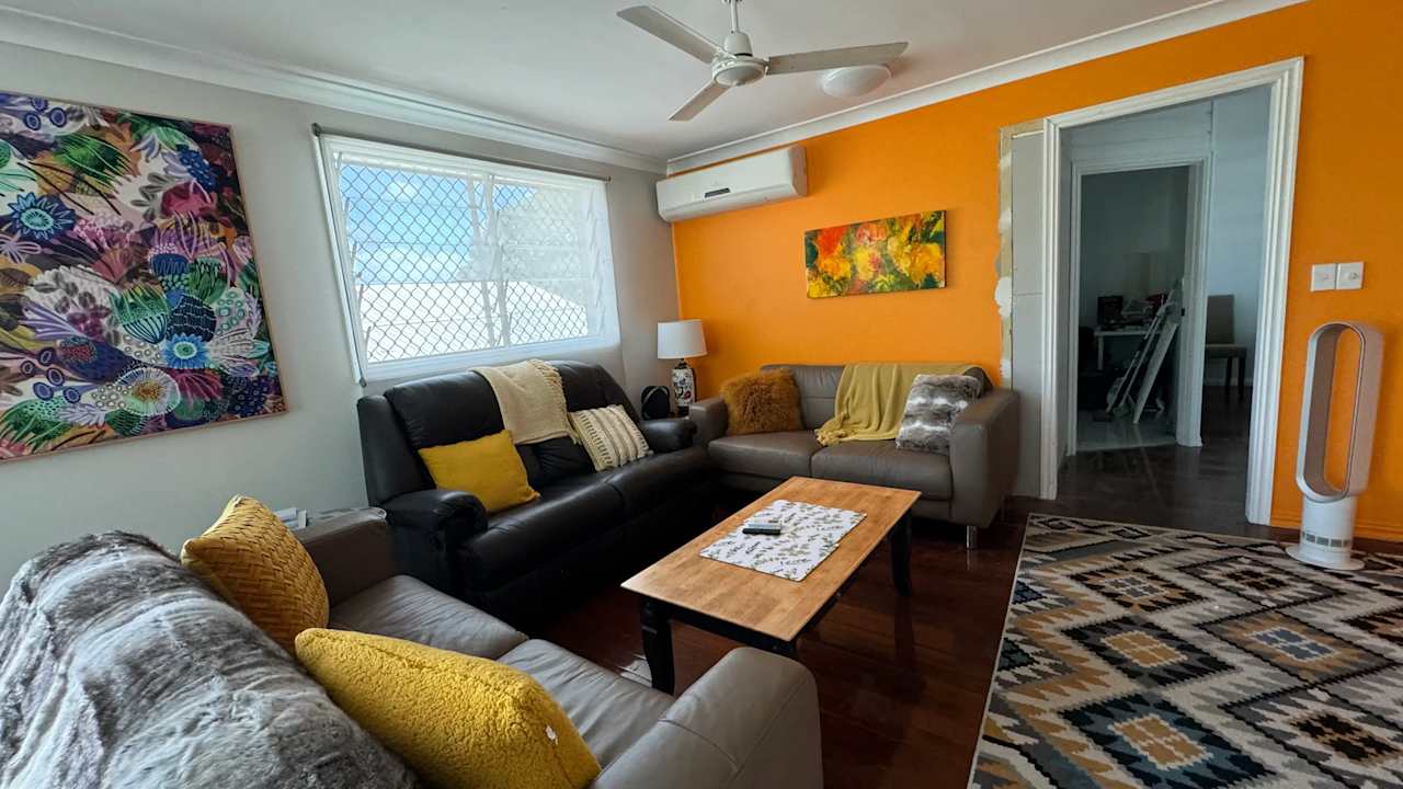 Furnished room in a share house