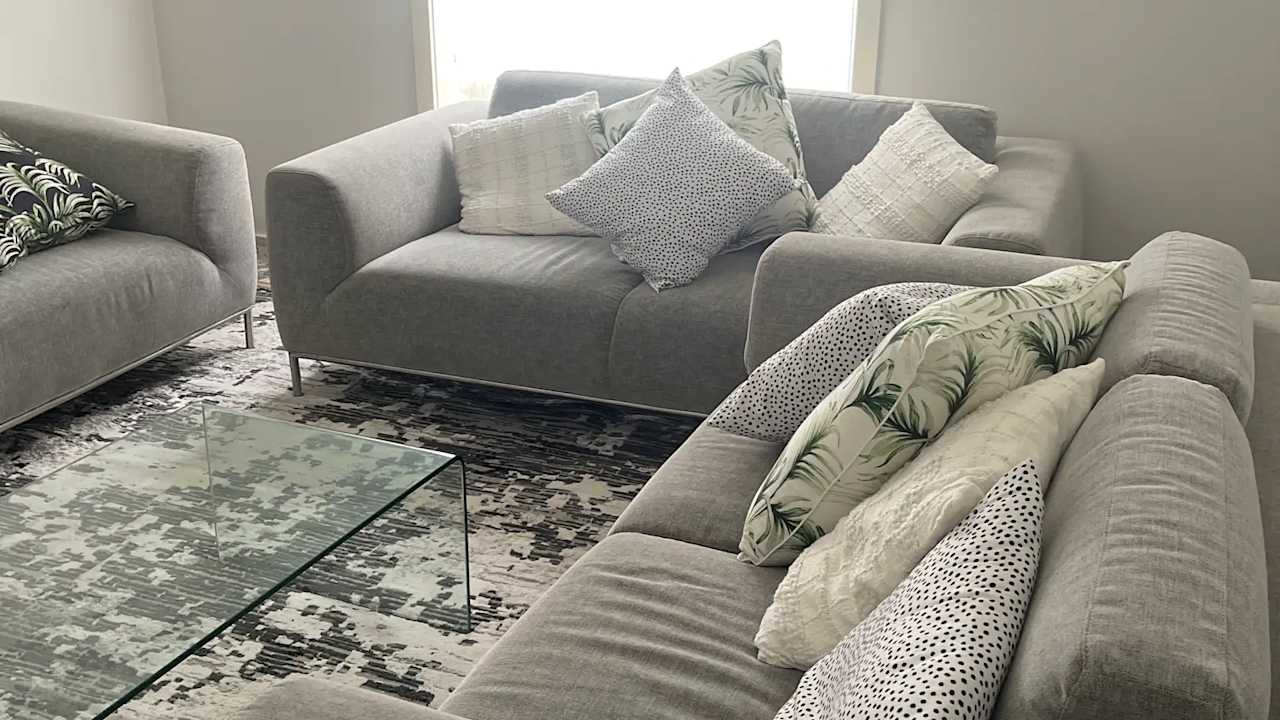 Unfurnished room in a share house