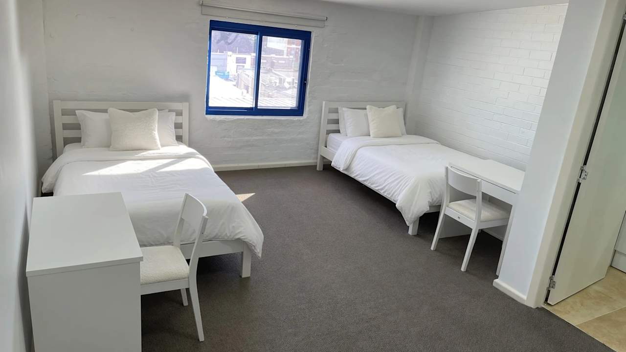 Furnished room with ensuite in a flatshare