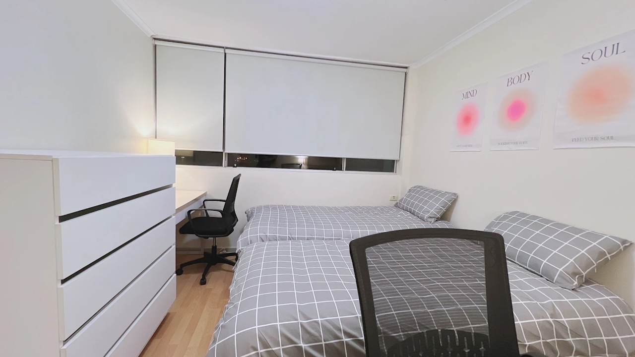 Furnished room with own bathroom