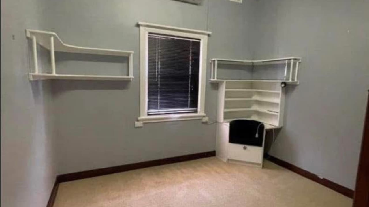Whole property with 2 rooms for rent