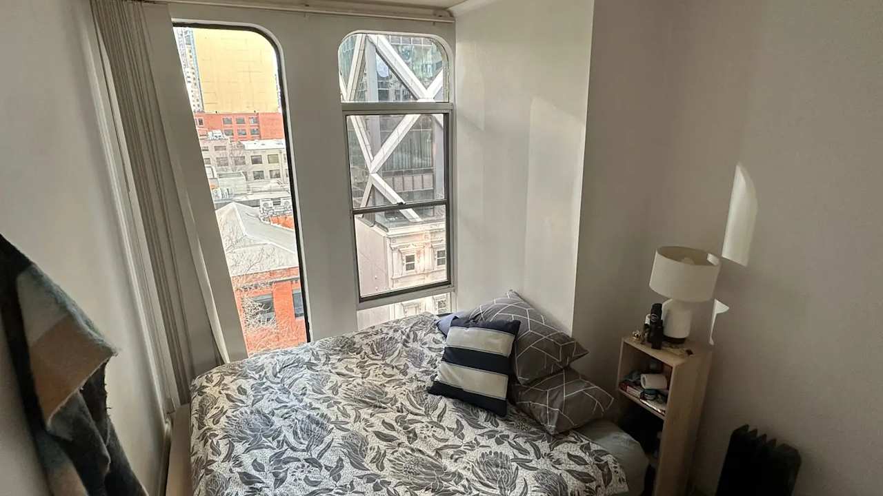 Furnished room in a flatshare
