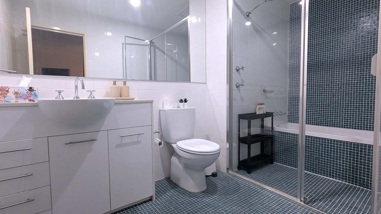 Furnished room in a flatshare