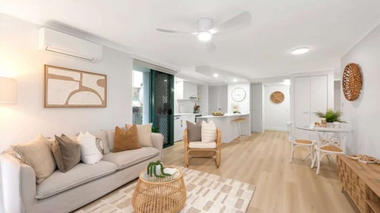 Unfurnished room with own bathroom