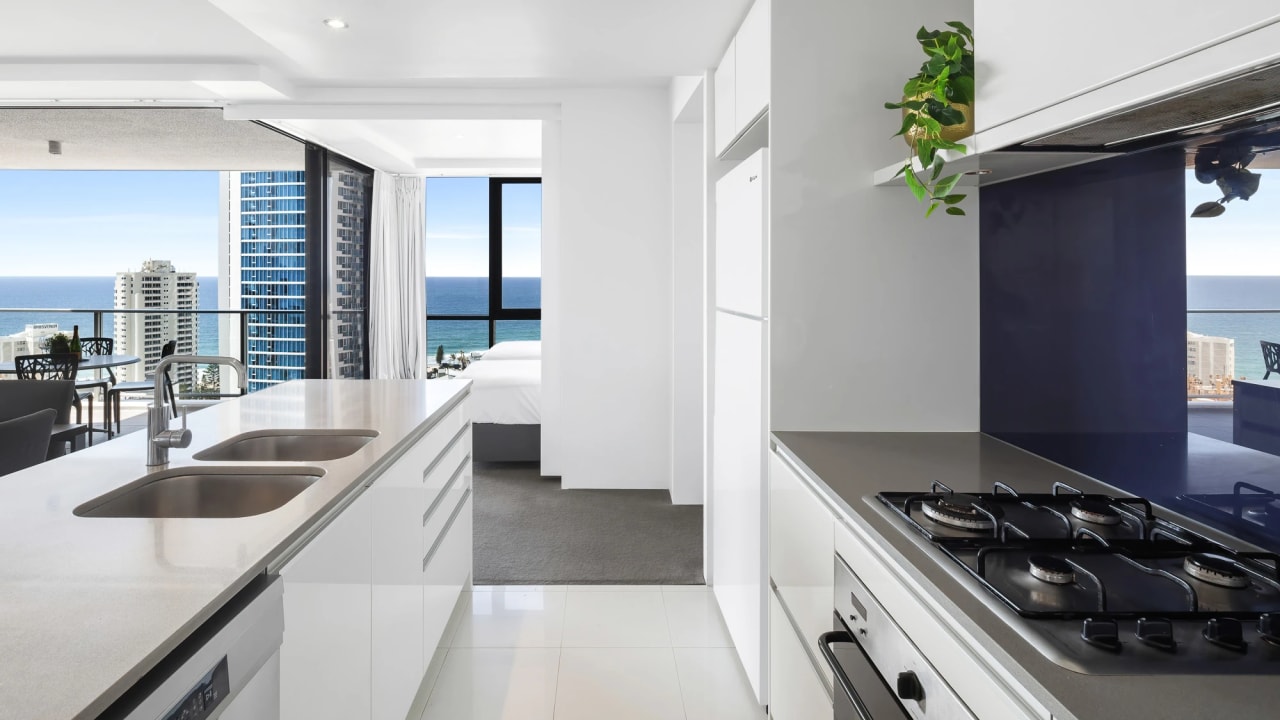 Furnished room in a flatshare