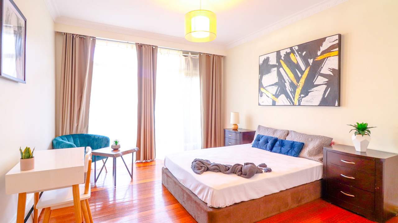 Whole property with 3 rooms for rent