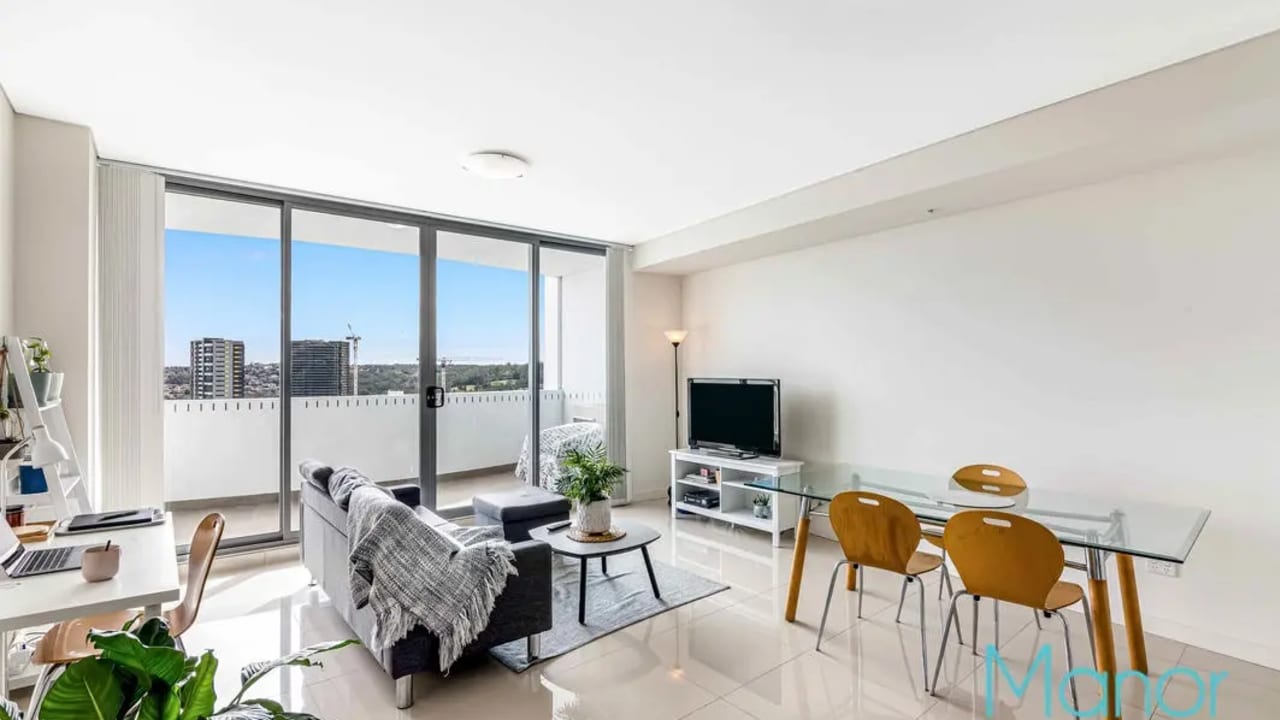 Furnished room with own bathroom