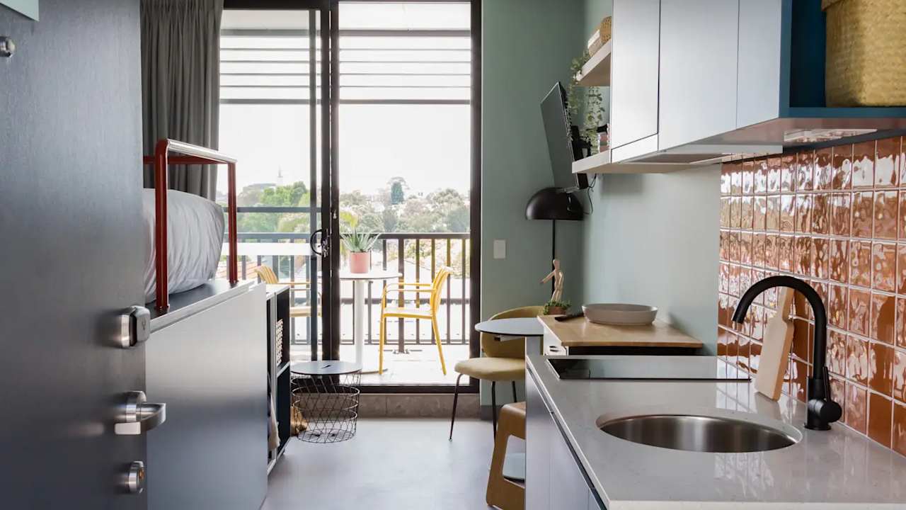 Furnished room studio flat for rent