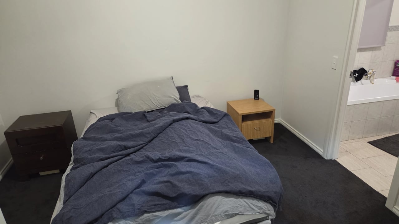 Whole property with 2 rooms for rent