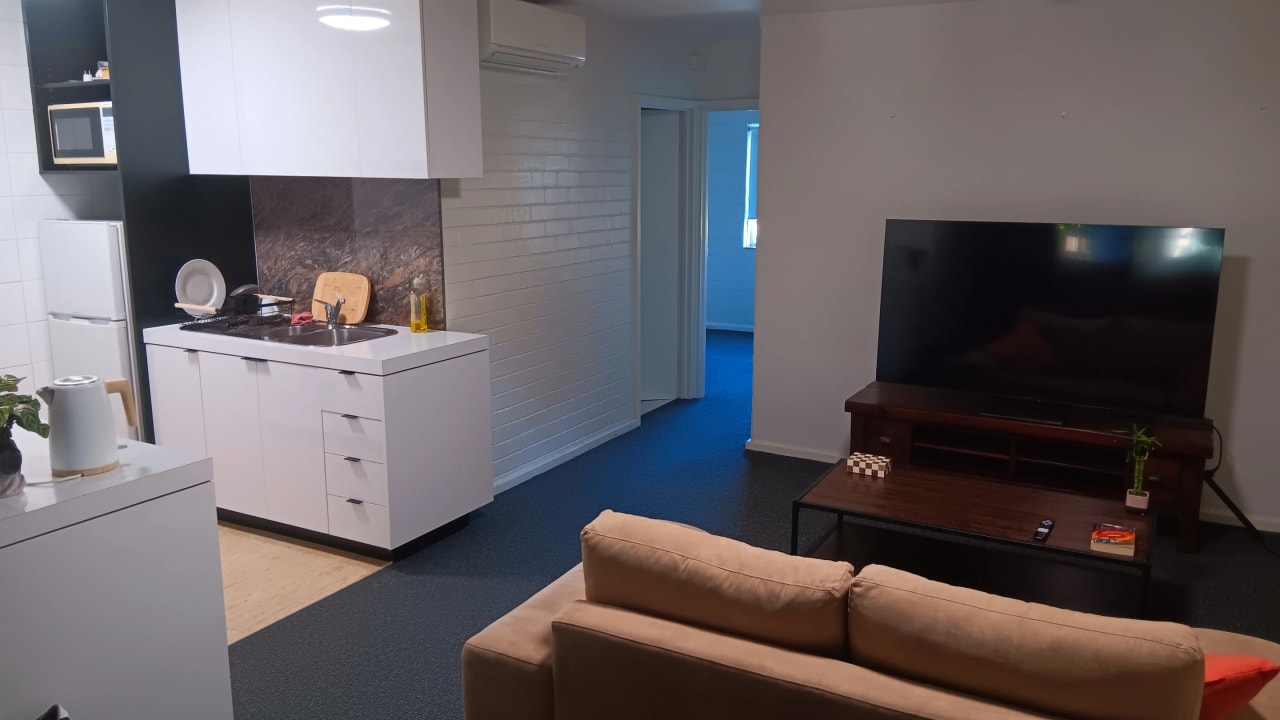 Unfurnished room in a flatshare