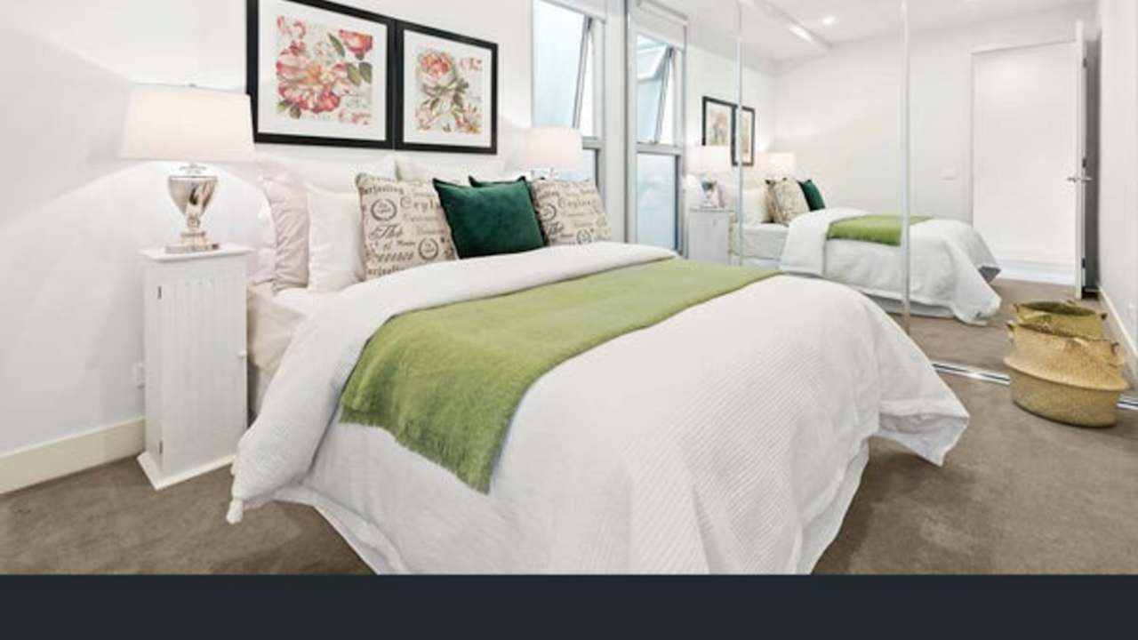Unfurnished room in a flatshare