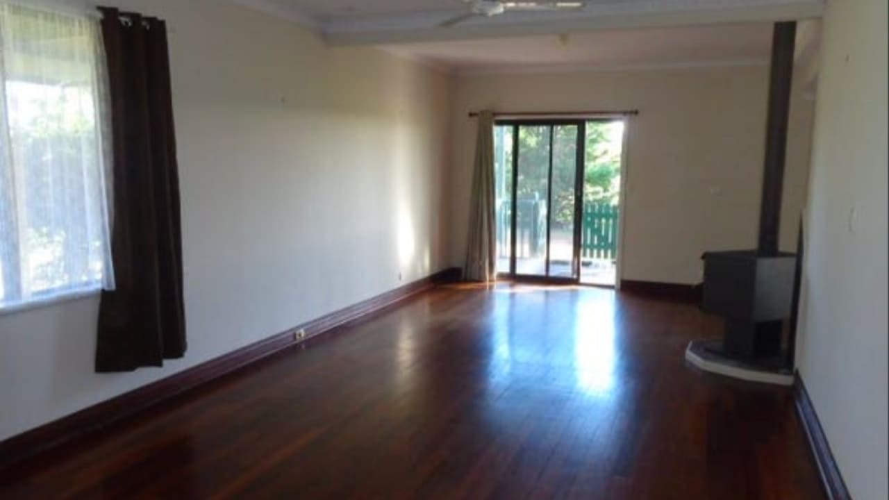 Room in a share house