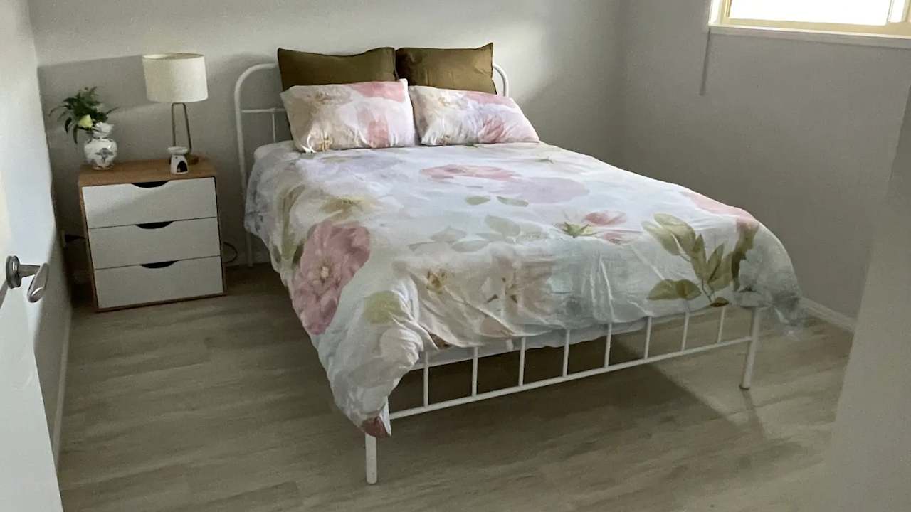 Furnished room with own bathroom