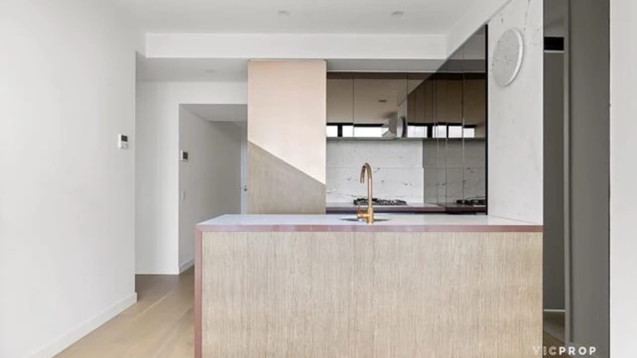 Whole property with 2 rooms for rent