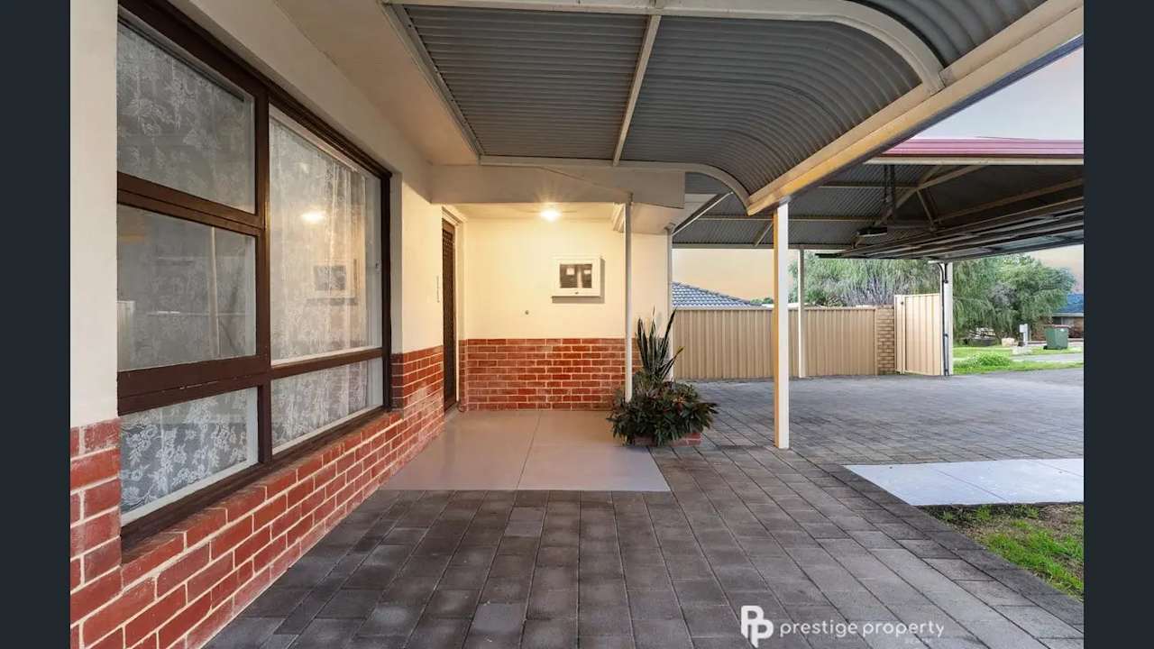 Unfurnished room in a share house